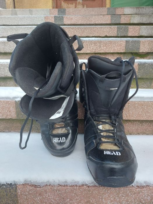 Сноуборд с автомати и обувки