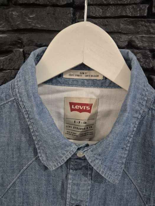 Levi's риза S размер