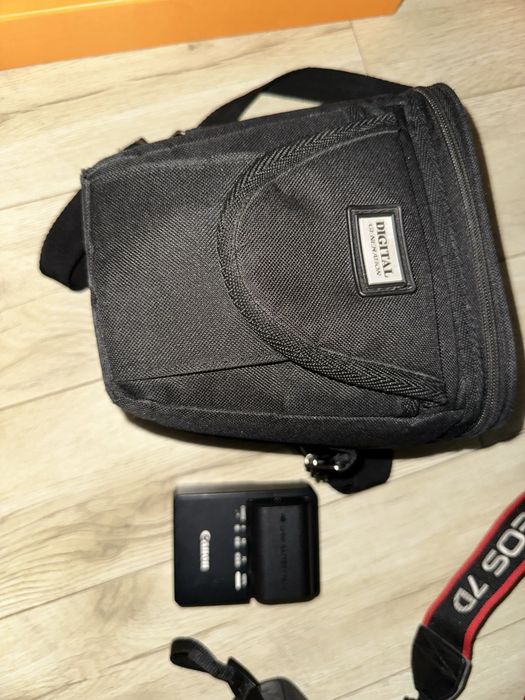 Canon EOS 7D в хорошем рабочем состоянии