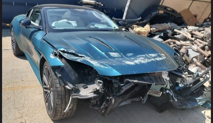 ASTON MARTIN DB12 2024 — imagine 5