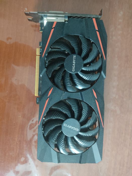 Gigabyte Rx 580 8gb