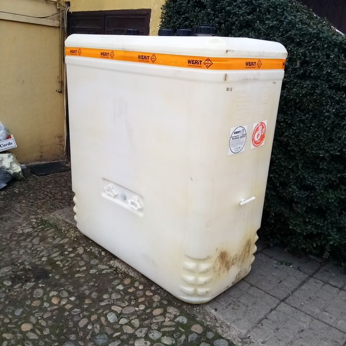 Rezervor, bazin apa, motorina, Clu, ulei, lichide