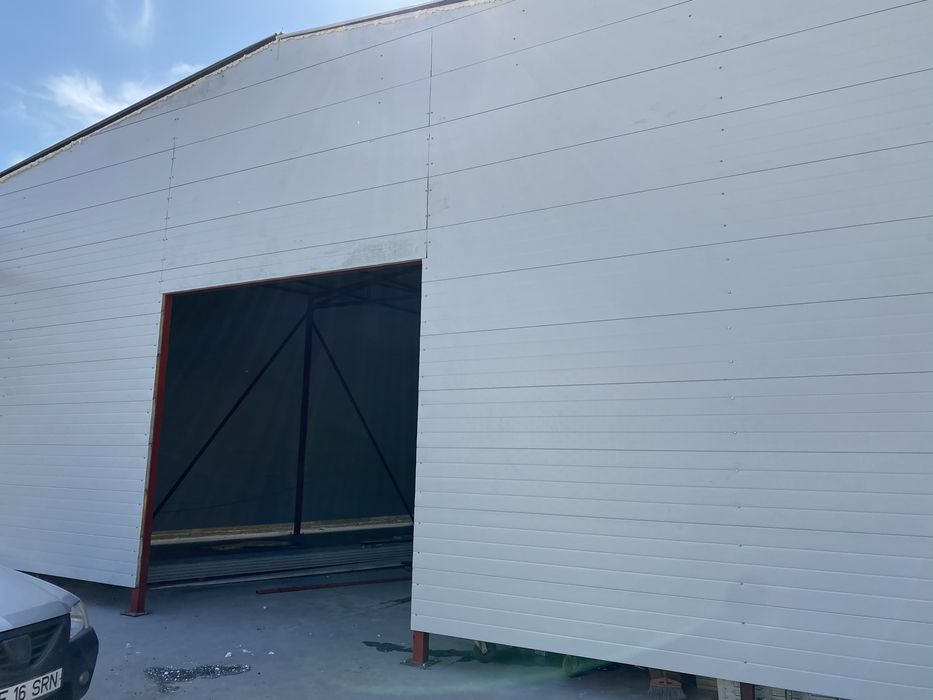 Vand hala metalica 10m x 18m complect la cheie
