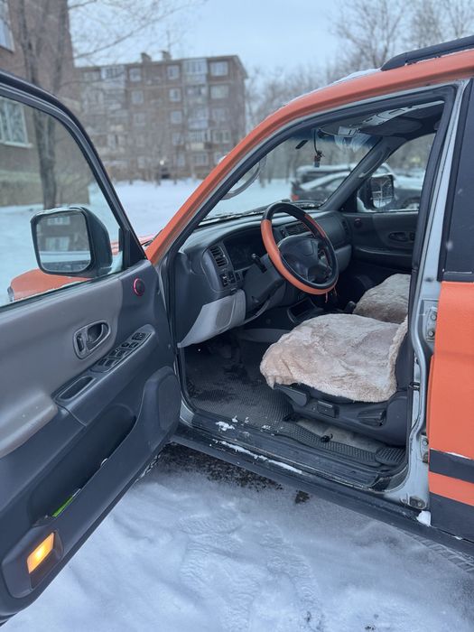 Продам машину Mitsubishi Montero