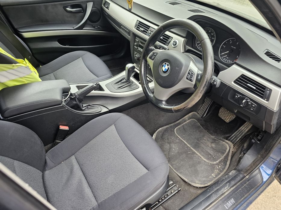 Bmw e90  320 diesel an 2007Functional  m47 volan pe dreapta radiată