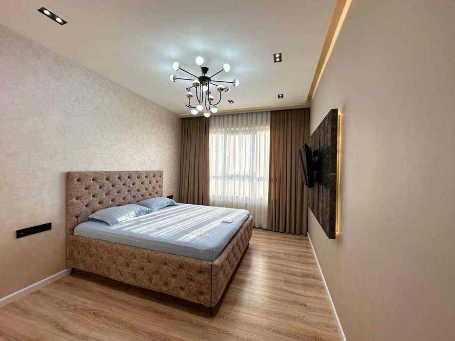 Срочно Продается Квартира Айбек метро 2/2/9 А-2