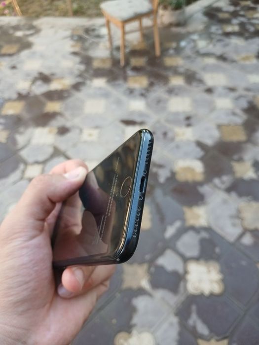iPhone se 2020 black