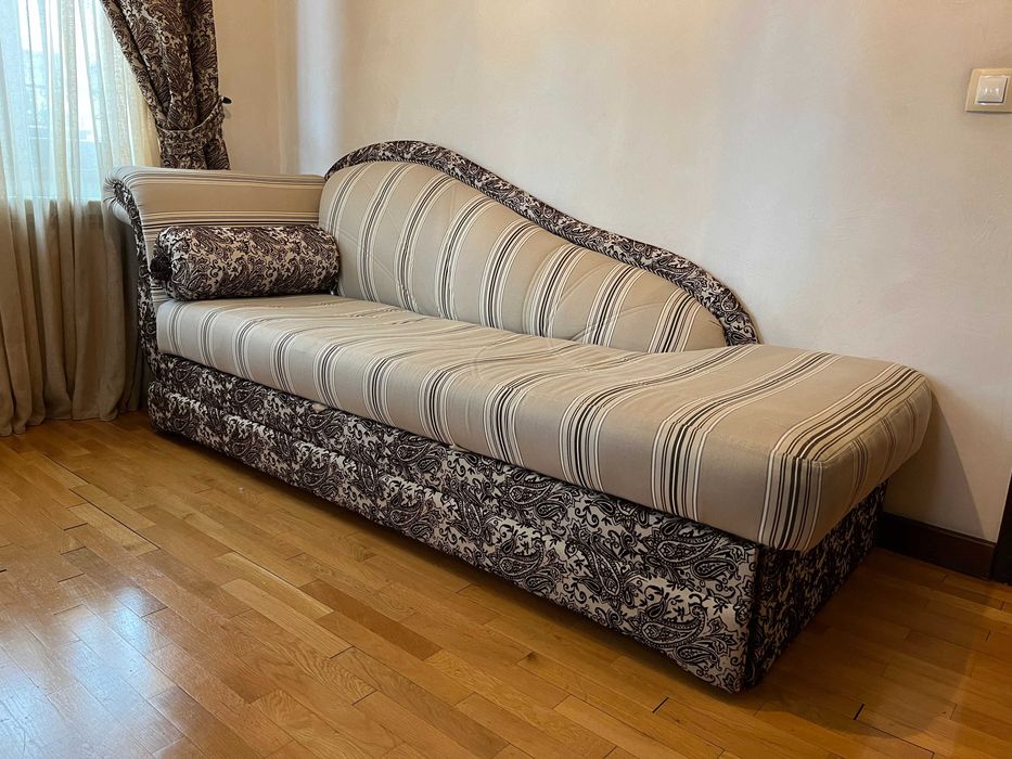 Ретро диван-легло лежанка отоманка