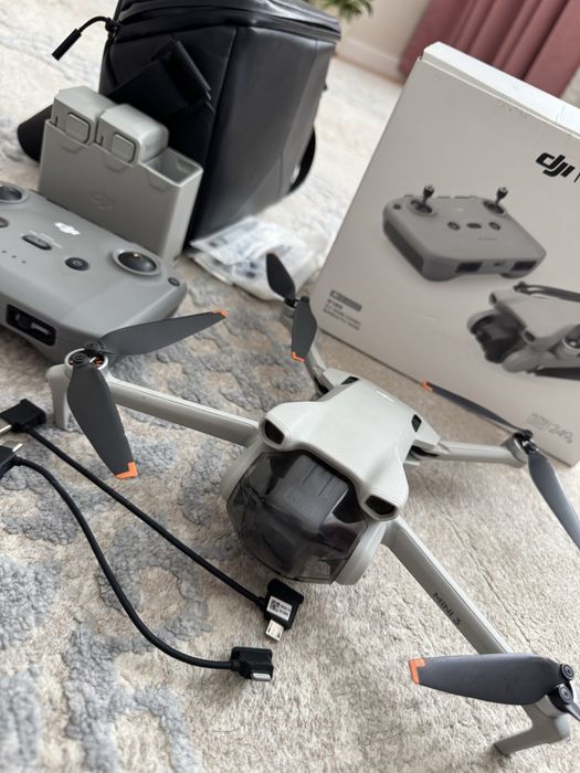 Продается дрон dji mini 3 fly more combo
