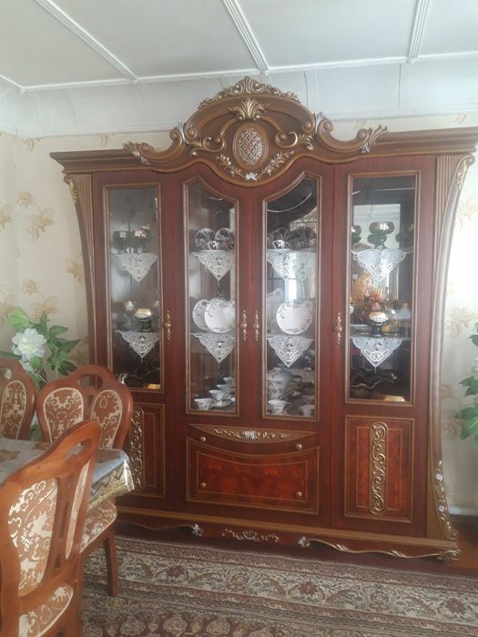 Xitoy mebelarini sotiladi spalniy kamplekt. Stenka kamut xolati yaxshi