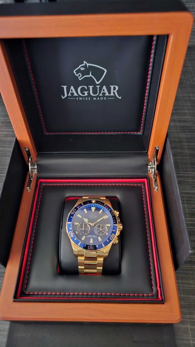Часовник Jaguar swiss made