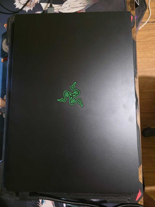 Продаване на геймърски лаптоп Razer Blade 16