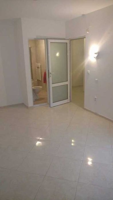 Тристаен ап Дианабад под наем