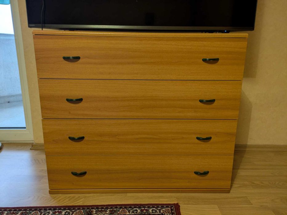 Мебели за спалня - италианско обзавеждане от естествен фурнир