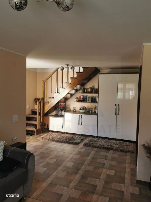Casa individuala cu garaj 60 mp si teren+gradina 2650 mp in Porumbacu