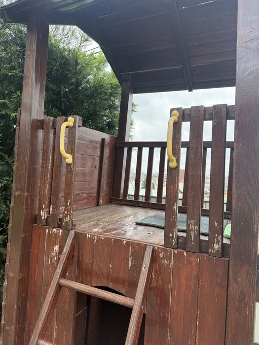 Turn de joaca copii din lemn cu tobogan topogan