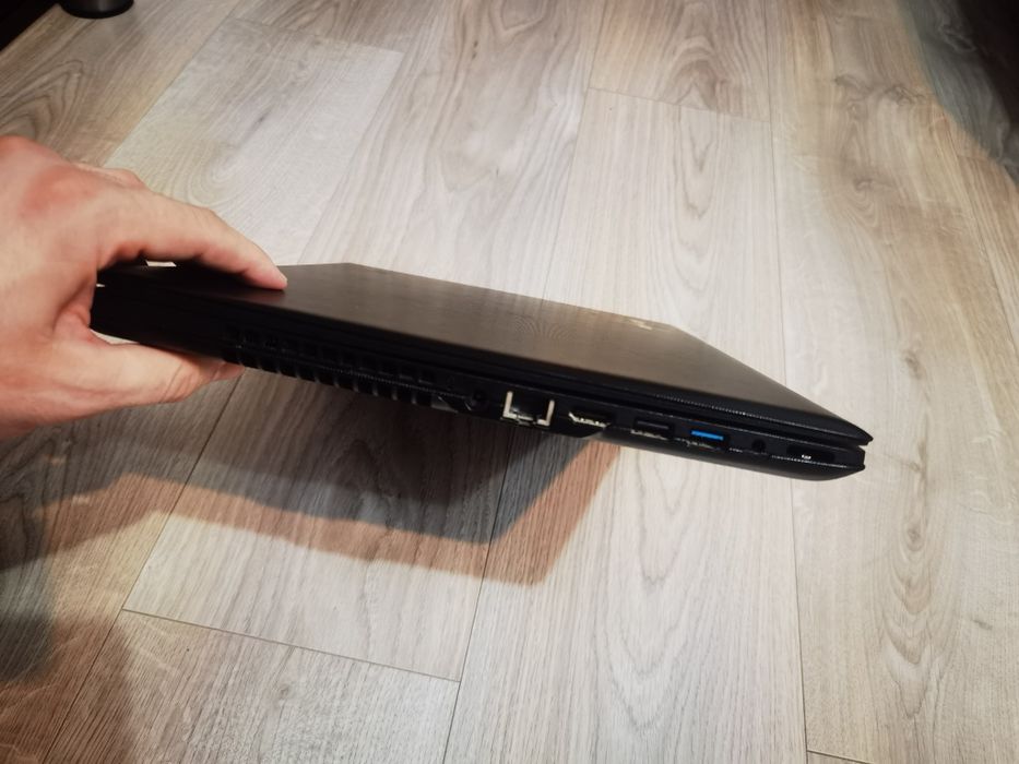 Laptop Lenovo IdeaPad 300