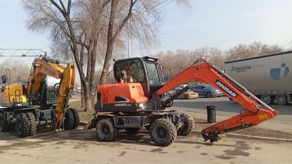 Аренда Эксковатора 60+ гидрамолт