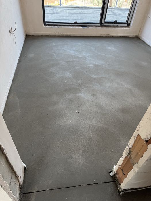 Подови замазки с машина