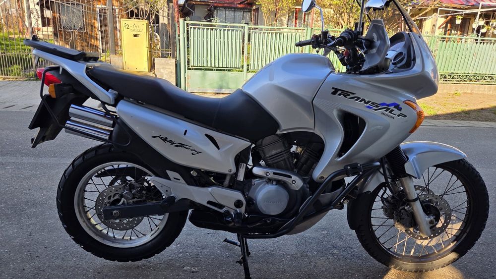 Honda Transalp XL 650 2 bucăți, înmatriculate, superbe, 2100 per bucata