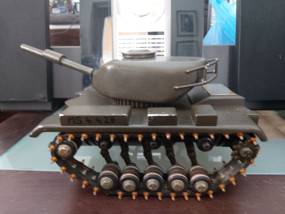 Ръчно Правен Макет на Танк