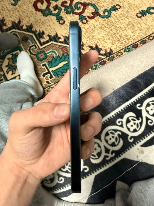 Продам iphone 13