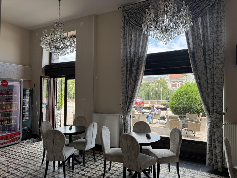 OPORTUNITATE RARA !!De inchiriat o locatie excelenta ultracentral !