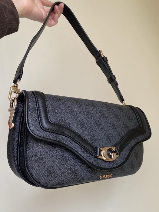 Оригинал GUESS Малка чанта DEA с 4G лого принт