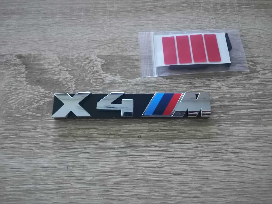 Предна решетка сребриста емблема BMW X4M