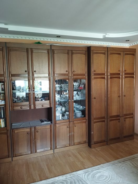 Продам Комплект Мебели