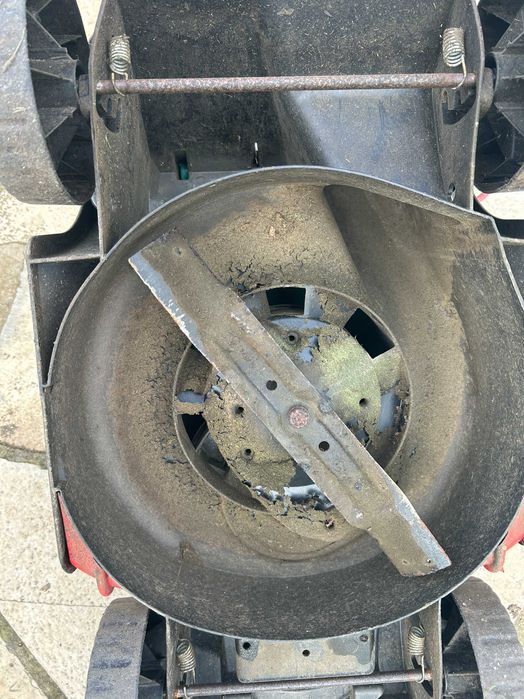 Masina tuns gazon, Bosch, stare tehnica perfecta, necesita curatare