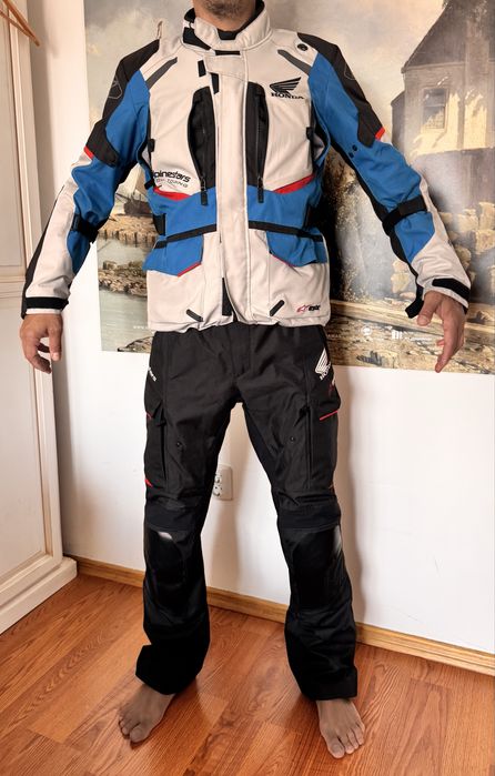 Costum complet Alpinestar. Andes Honda bonus șapca Honda