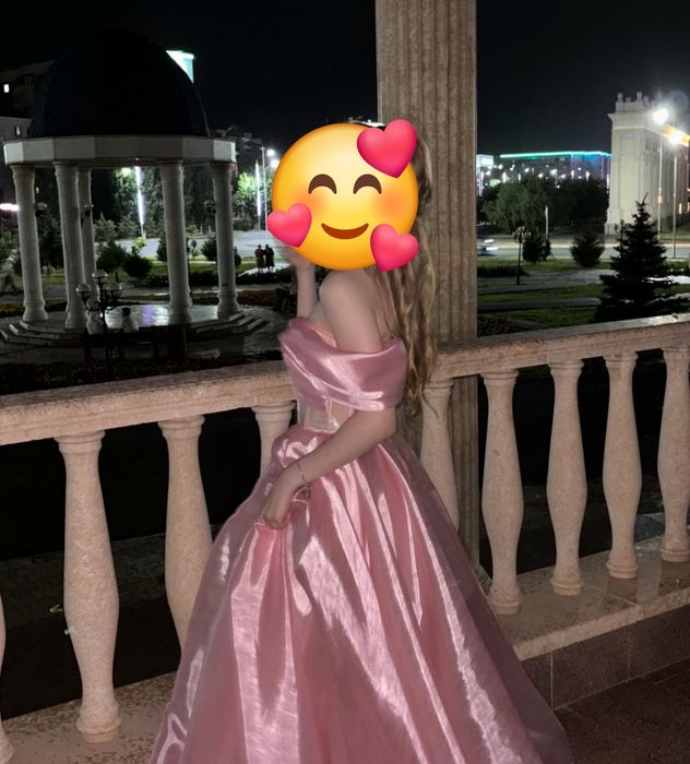 Продам  платье шикарное