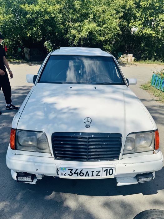 Продам мерседес W-124 E-200!