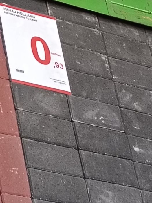 Vând 5000 de pavele noi