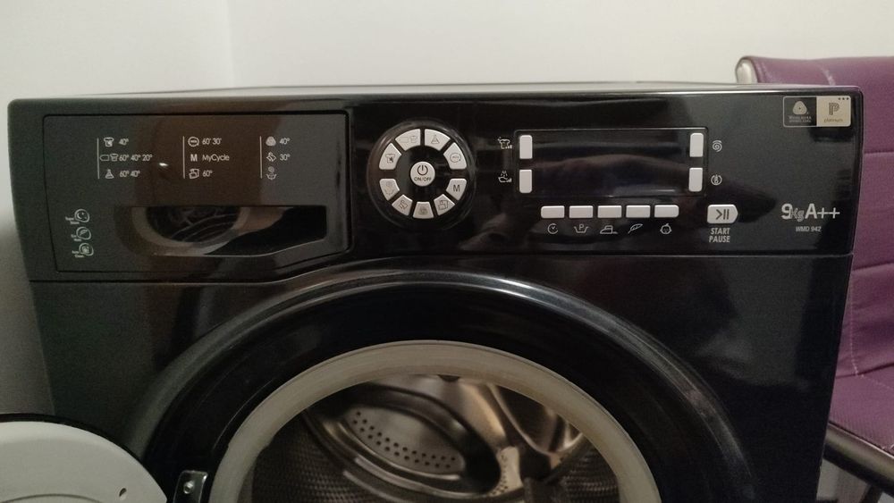 Masina de spalat rufe Ariston Hotpoint 9 kg