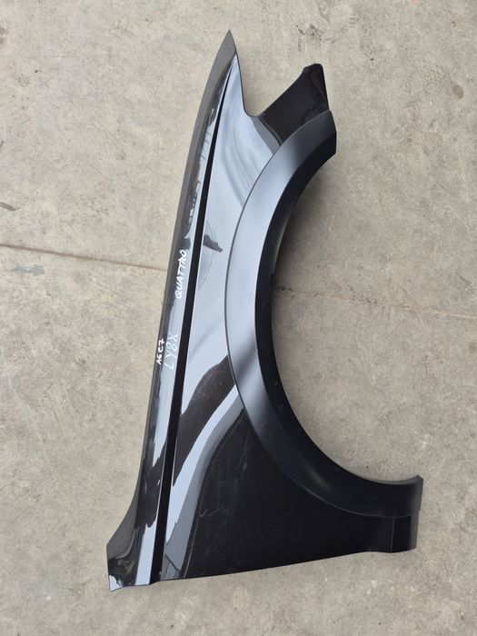 Aripa fata dreapta audi a6 c7 allroad an 2013 cod culoare LY8X originala din aluminiu