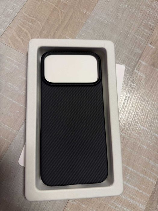 Калъф Pitaka за Iphone 17 pro max