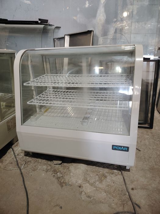 Настолна хладилна витрина Polar