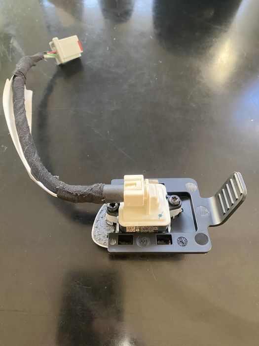 На части dodge charger