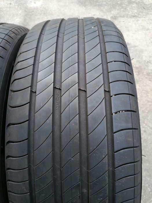 Vând 4 anvelope vară michelin 225.55.18