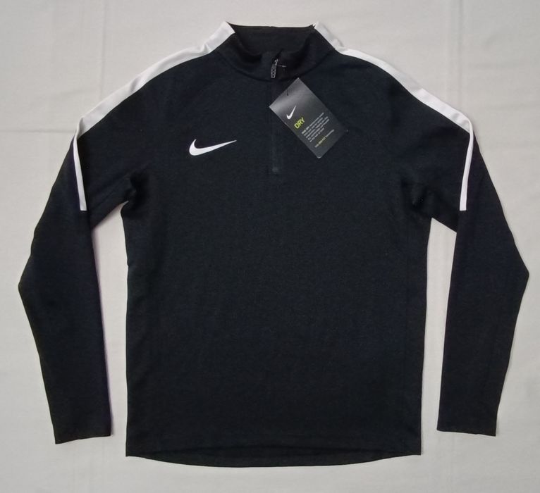 Nike DRI-FIT оригинално горнище ръст 137-147см Найк спорт горно