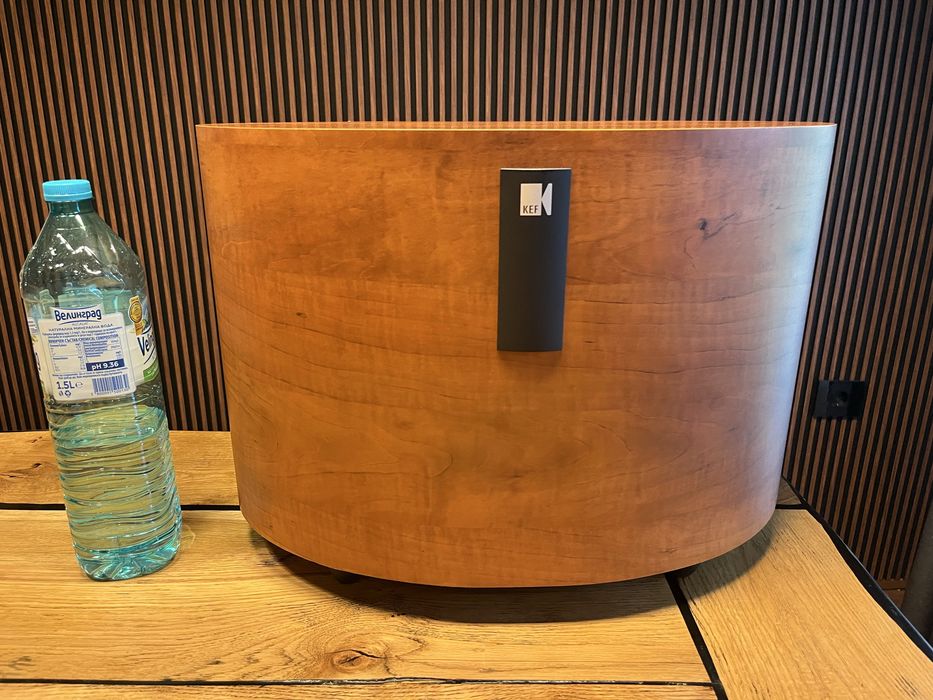 Субуфер KEF PSW 2500  БАРТЕР ЗА 3500