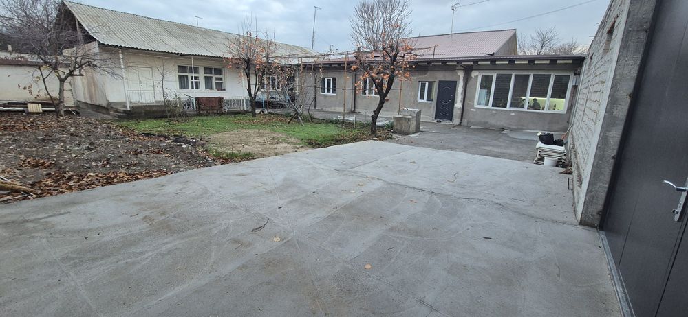 Продаётся Дом в отличной местоположении