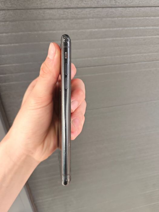 Iphone XR black 64 gb