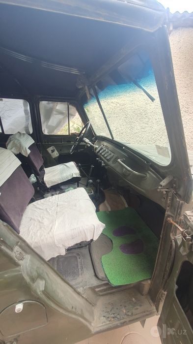 Uaz sotiladi 1992 yil hamma joyi zòr ishlaydi
