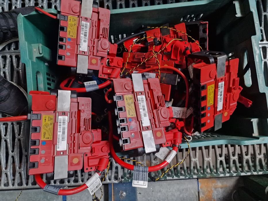 Capsa pirotehnica borna plus minus ibs bmw e90 e91 e92 e87 e82 x1 e84