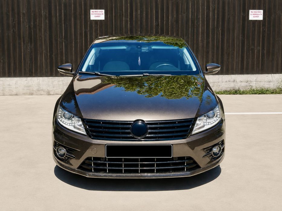 Volkswagen Passat CC R-Line 170CP / Faruri cu leduri Bi-Xenon / Automata / Interior Bi-Color / Incalzire in scaune / Parcheaza singura