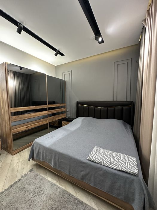 Дом (3.5 сотки 240m2 )Карасу нейрохирургия Humayun