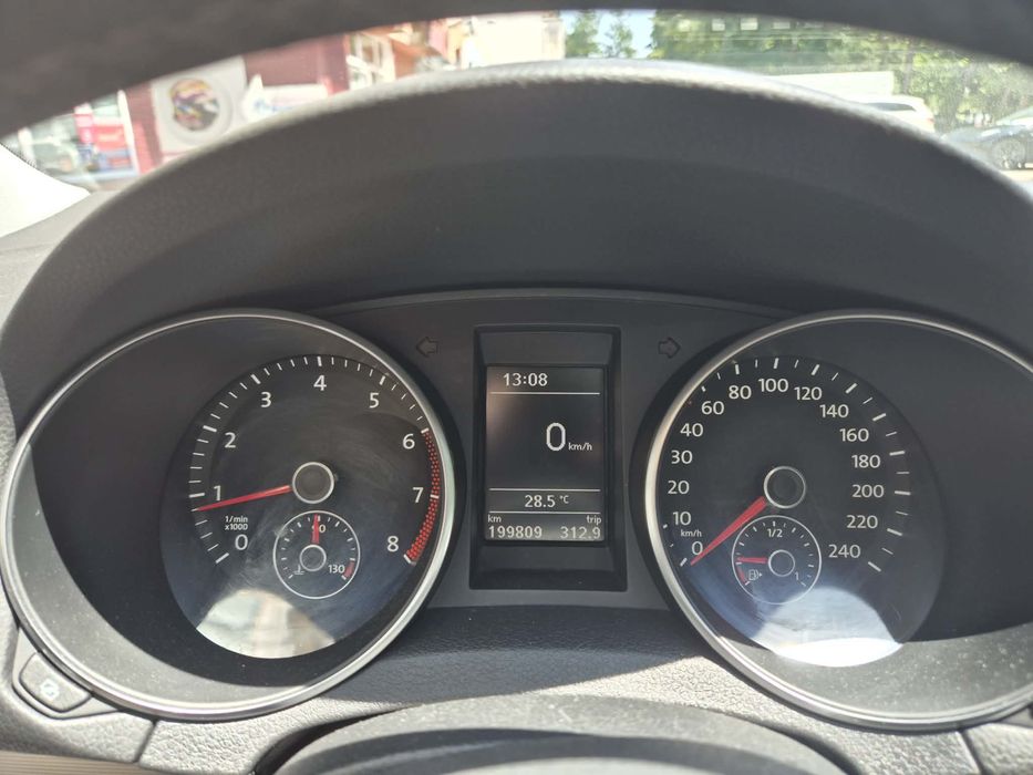 De vânzare golf 6 !